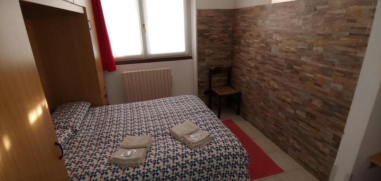 B&B Cav Rondinella 基亚文纳 外观 照片
